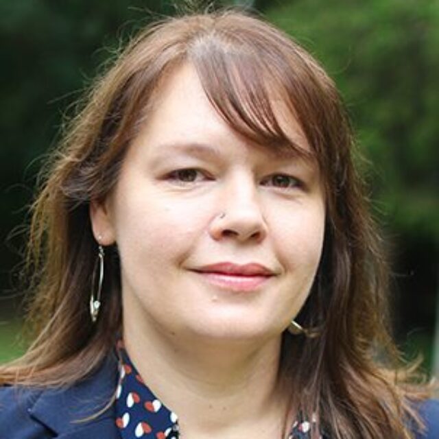 Heather Falconer Headshot