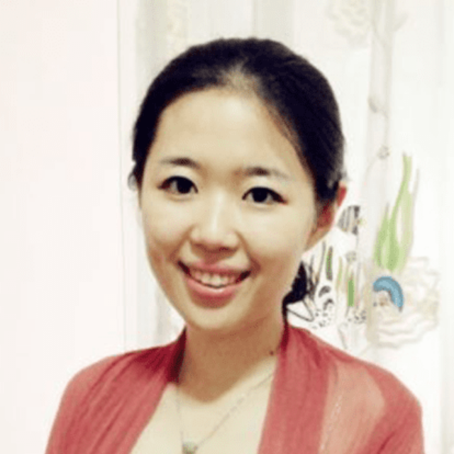 Headshot of Qianqian Zhang-Wu