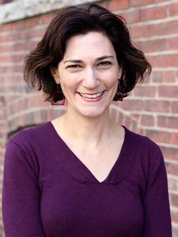 Headshot of Dina Kraft