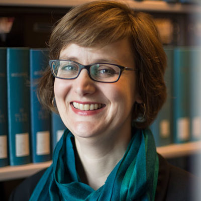 Headshot of Theo Davis