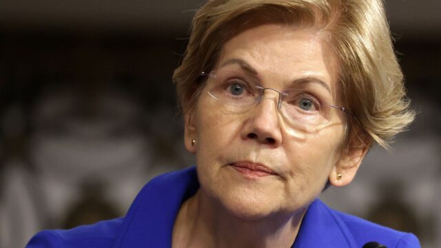 Elizabeth Warren headshot