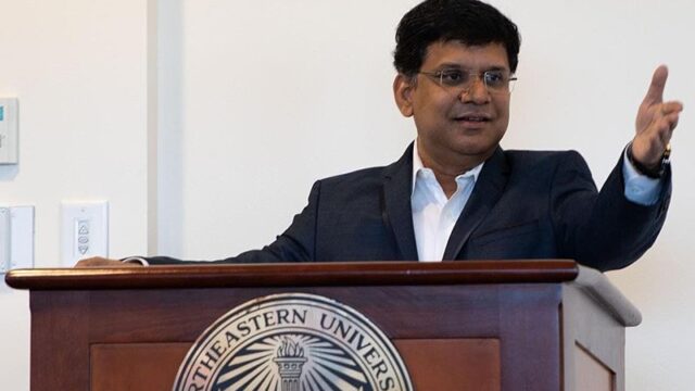 Auroop Ganguly lecturing.