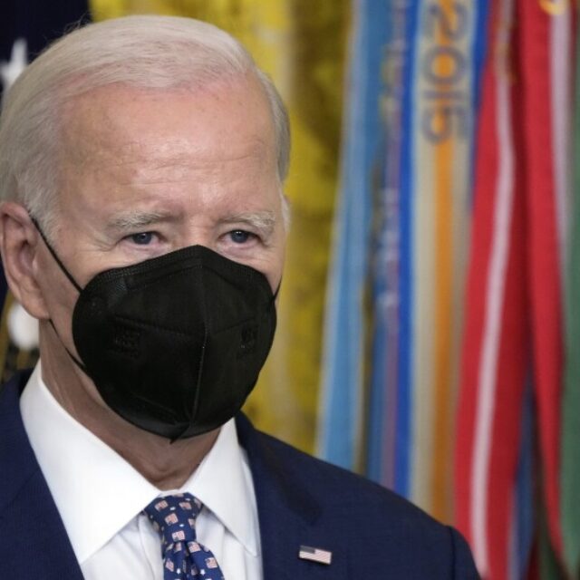 President Joe Biden wearing an N95 mask.