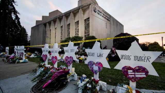 A makeshift memorial stands outside the Tree of Life Synagogue in the aftermath of a deadly shooting in Pittsburgh, Oct. 29, 2018.