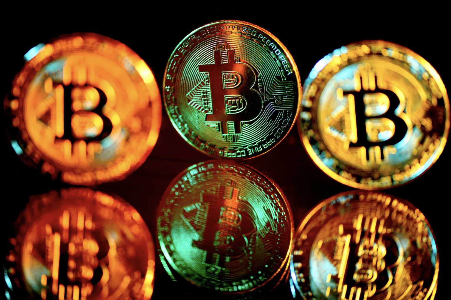 Should you invest in crypto? Northeastern economic experts lay out pros and  cons of the digital currency. - College of Social Sciences and Humanities