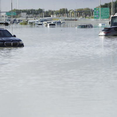 image of cars submurged in water due to heavy rainfall in dubai
