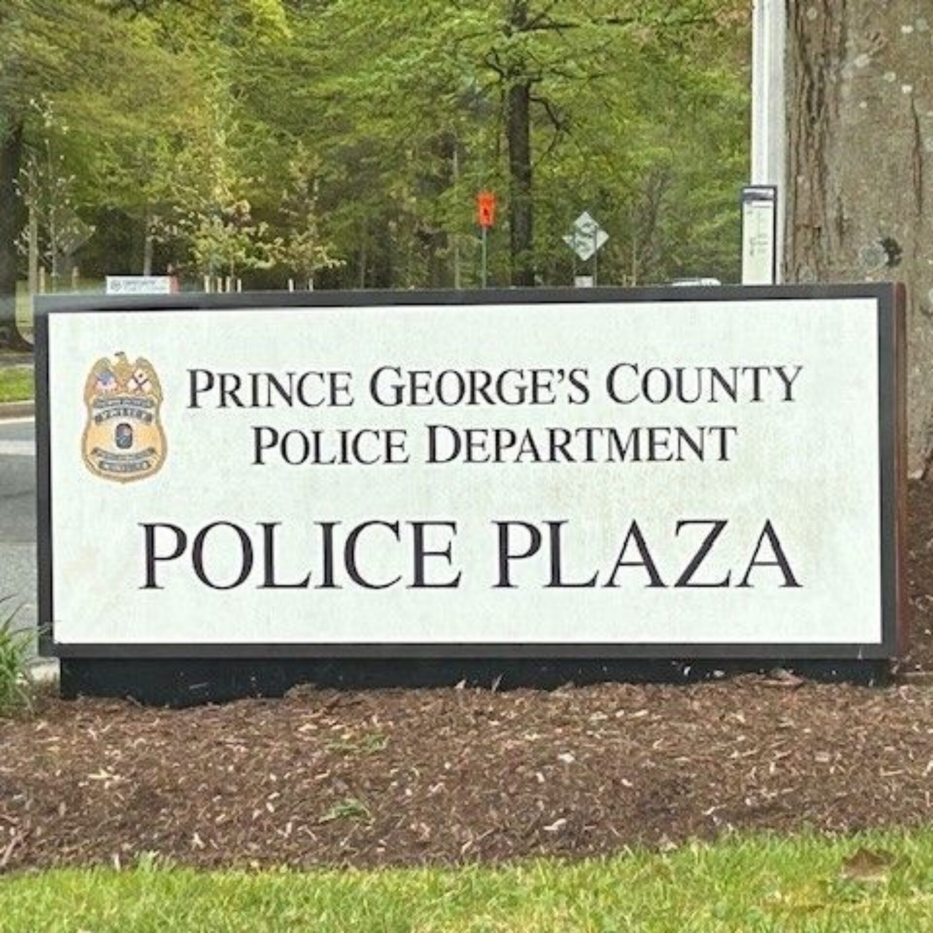 Video Prince Georges County Officer Hits Suspect 8 Times In Head After Being Spat On College 0424