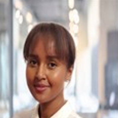 Alia Burale Headshot