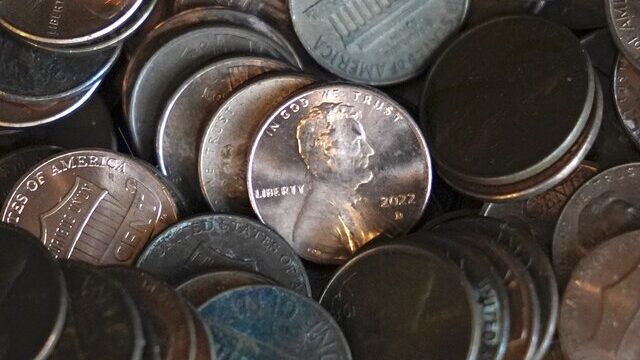 A pile of pennies