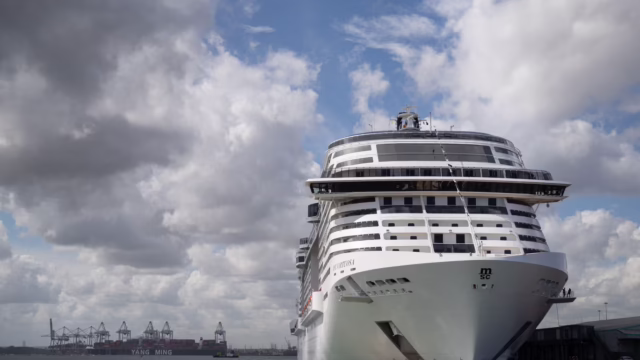 Cruise ship